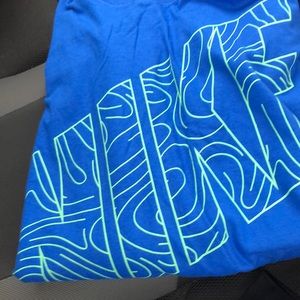 Men’s Nike long sleeve shirt